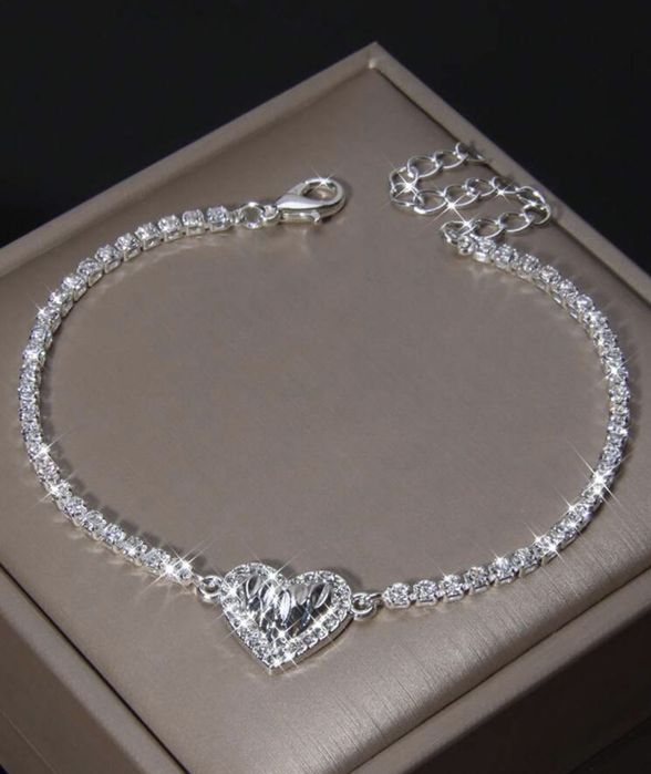 Piękna elegancka stylowa bransoletka kobieca