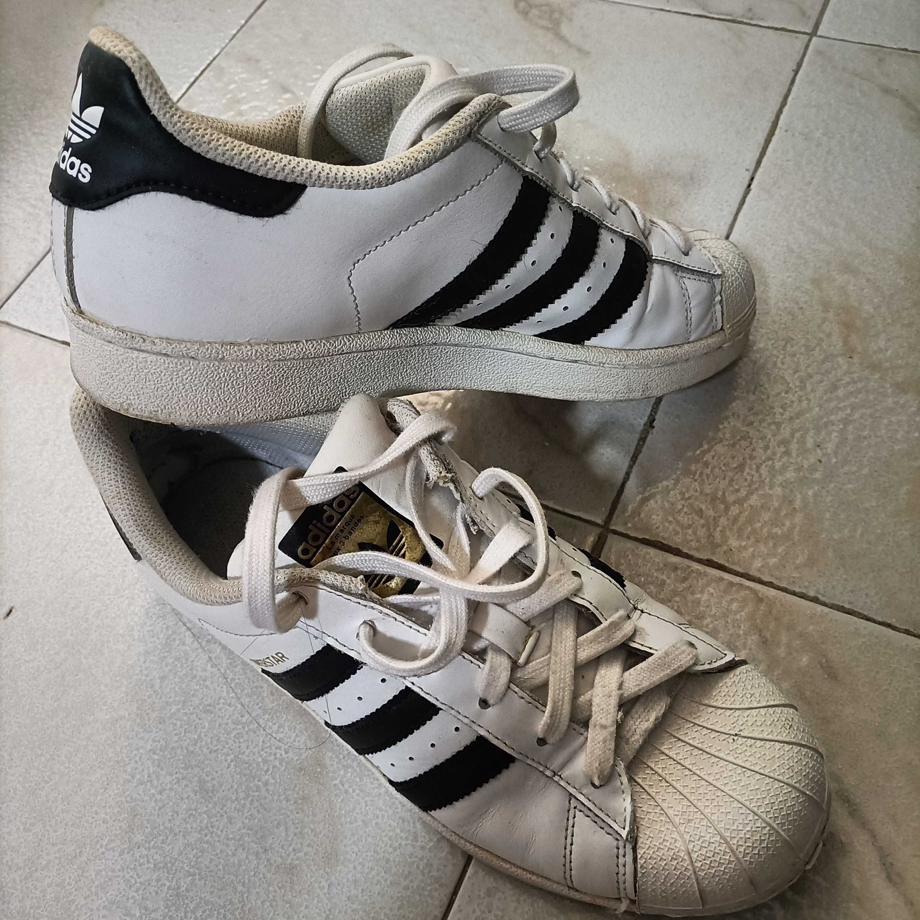 Adidas Superstar