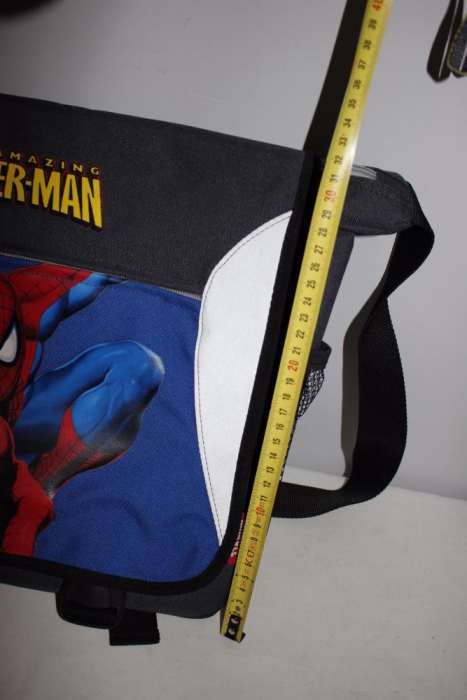 Mala Spider-Man NOVA com etiqueta Original Marvel