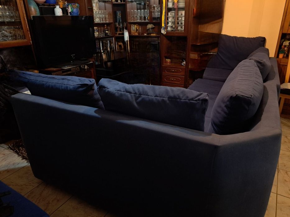 Sofá de canto azul