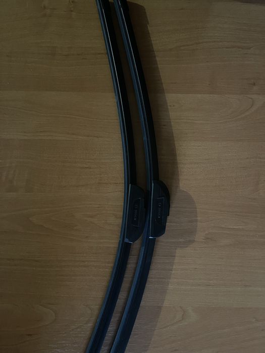 Щітки склоочисників Bosch Aerotwin.