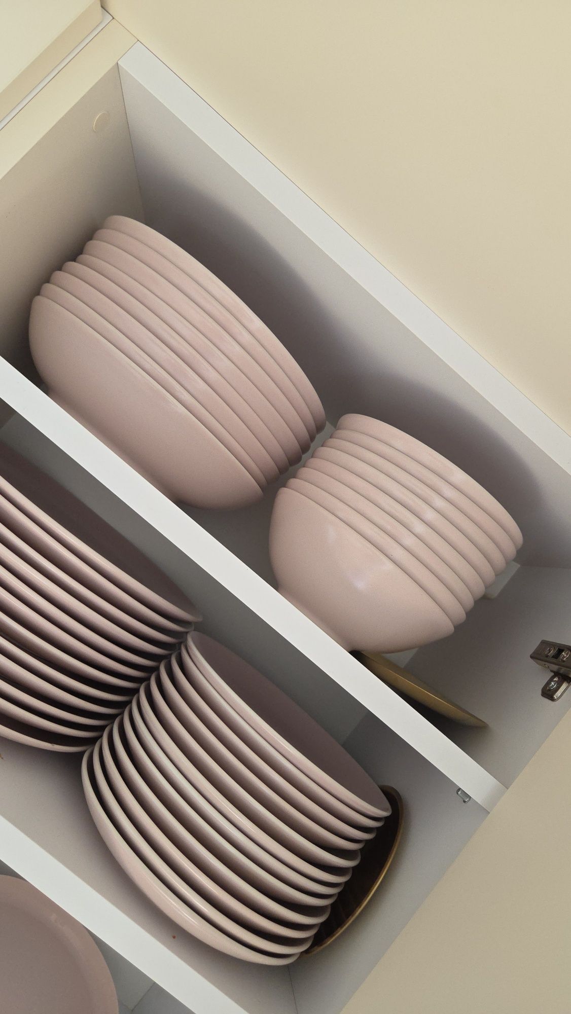 Ikea Fargklar serwis 44 el jasny różowy mat