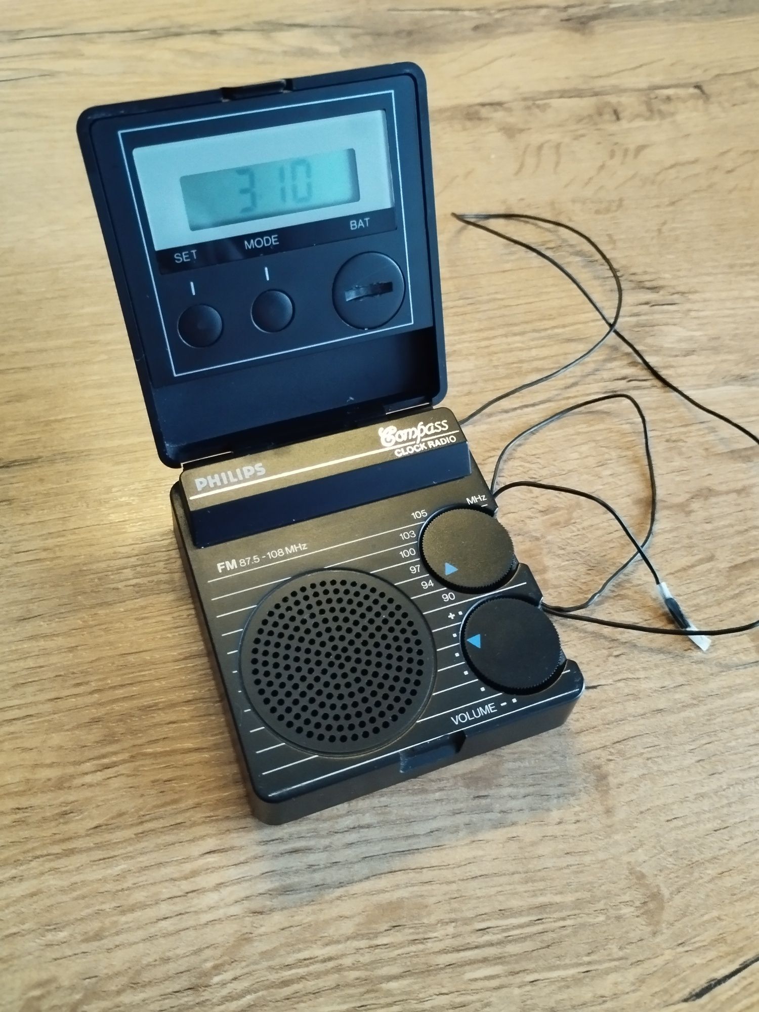 Philips compas clock radio