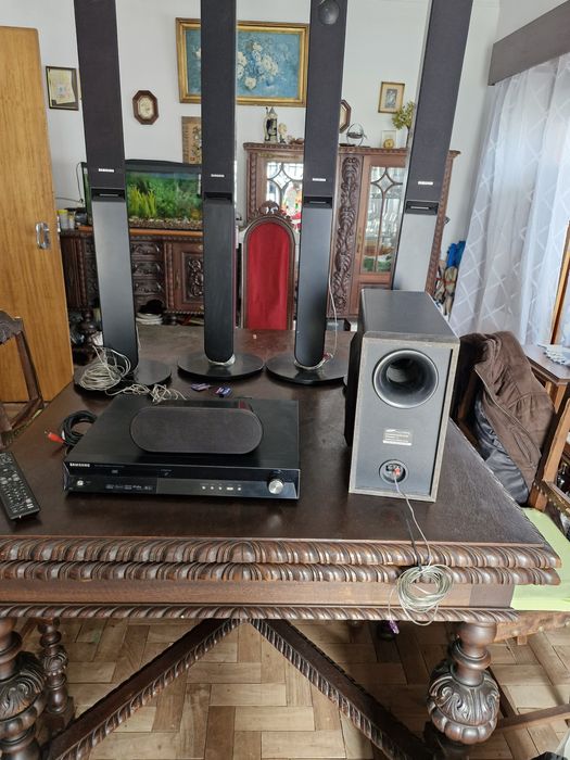 LG Colunas e Subwoofer