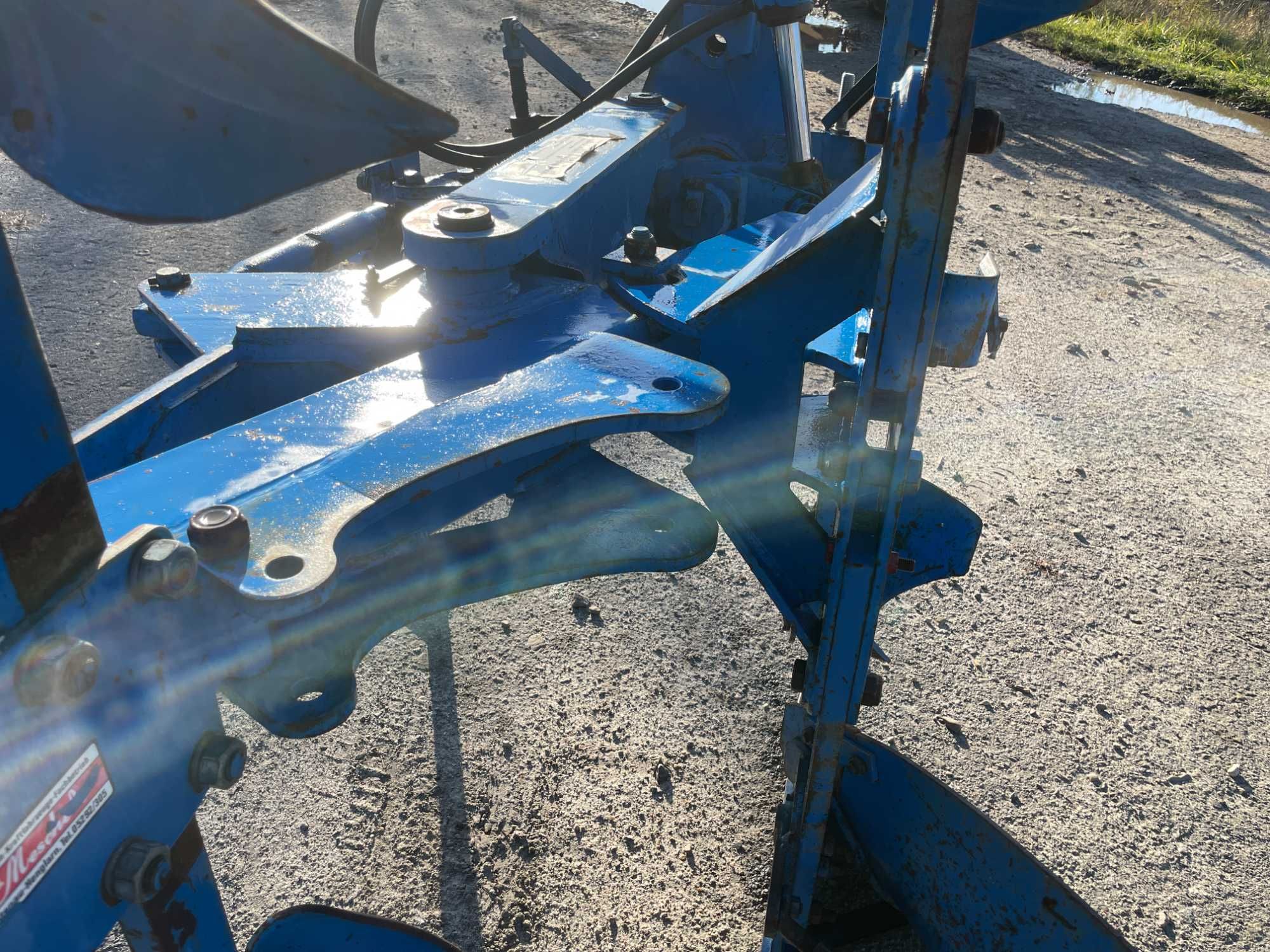 Плуг оборотний 3 корпусний Frost Mosel D110\3 Lemken Kverneland