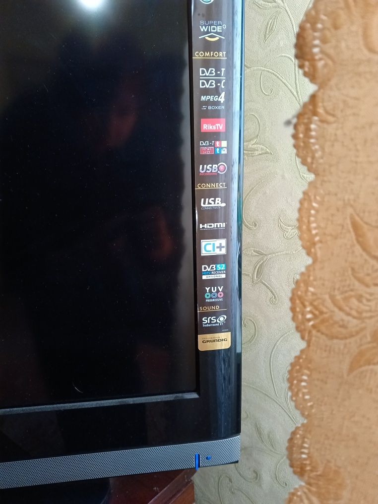 Телевізор з приставкою