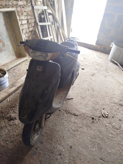 Продам хонду діо 4т