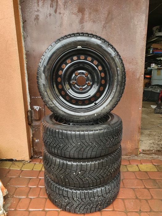 Kola zima 114.3 205x55xr16 pirelli ice zero