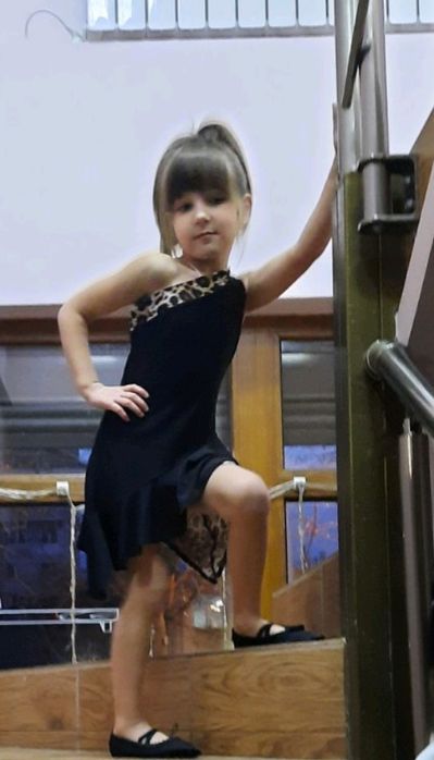 Сукня для танців