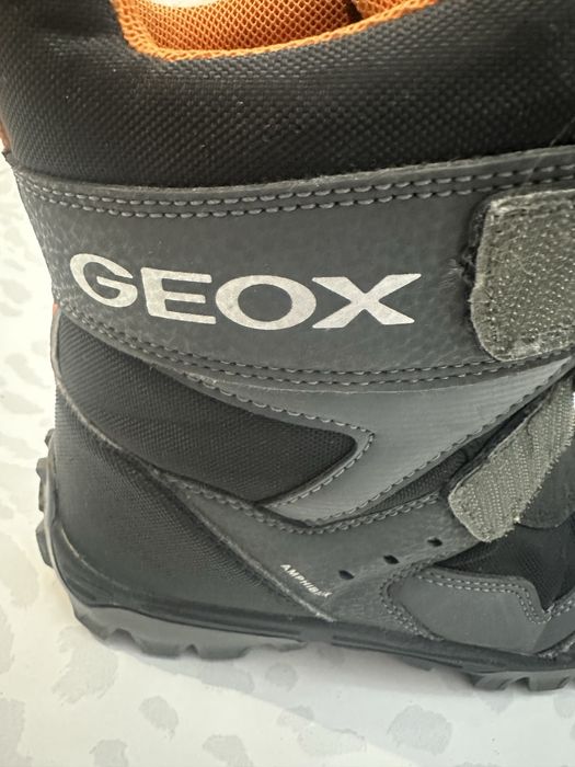 Зимові черевики дитячі в гарному стані,носились одну зиму