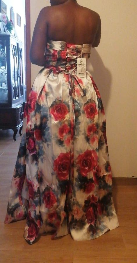 Vestido de cerimónia em cetim