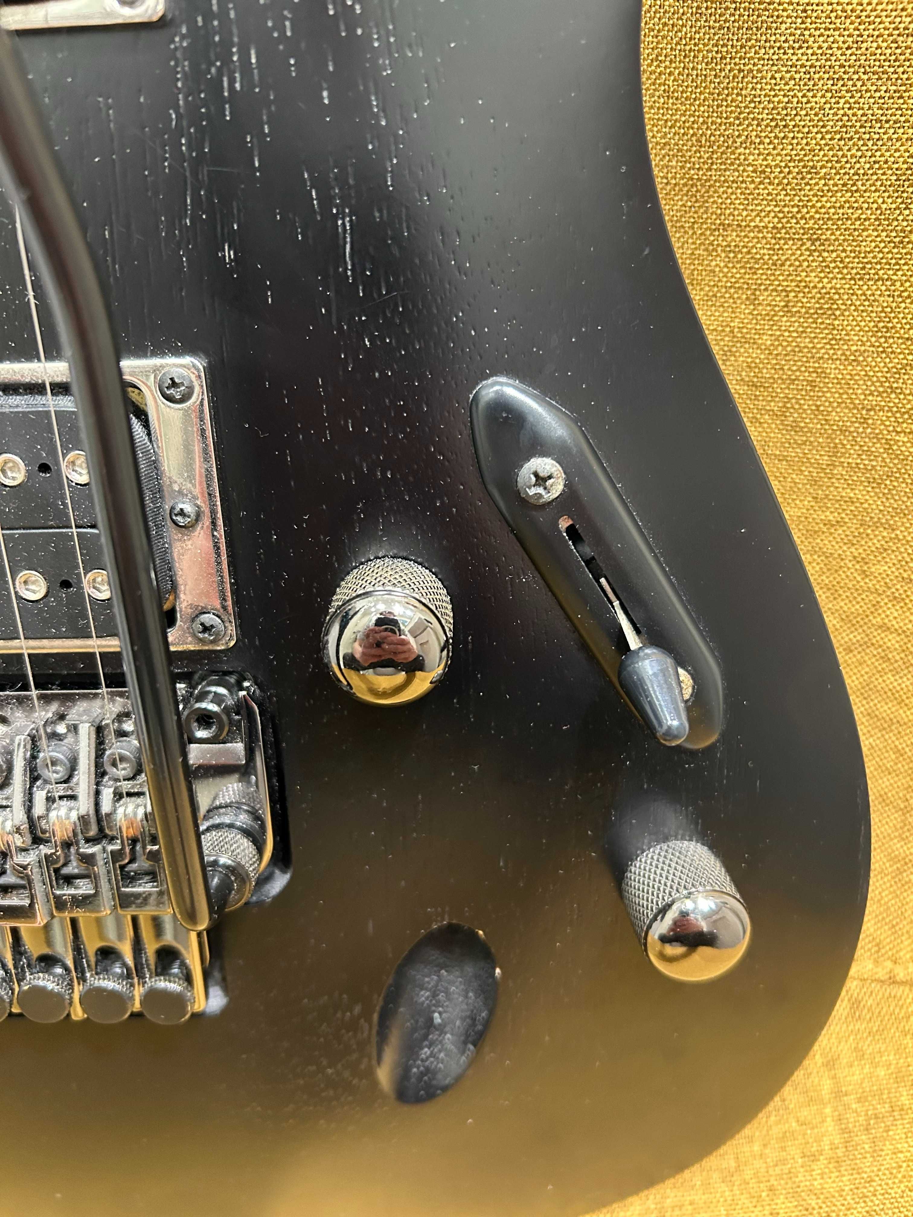Gitara elektryczna Ibanez S520 WK