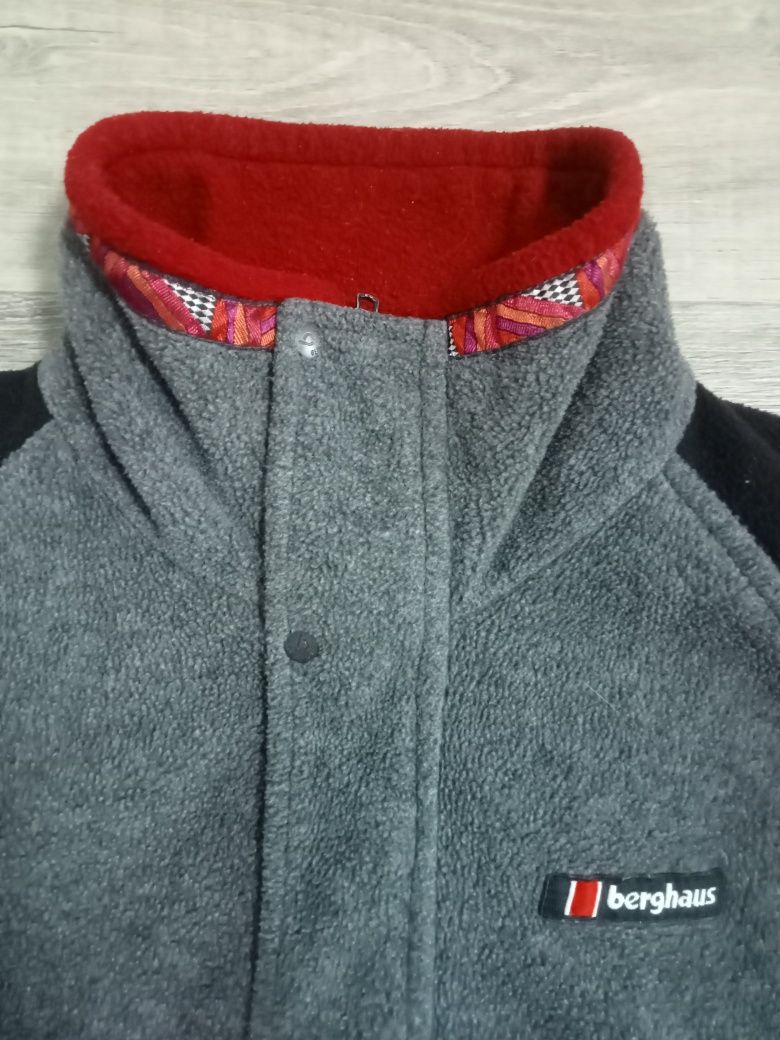Фирменная оригинальная вентажная куртка - флиска бренда Berghaus ориги