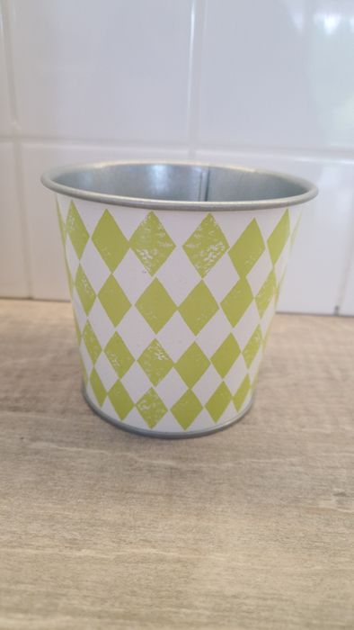 Osłonka na doniczkę IKEA