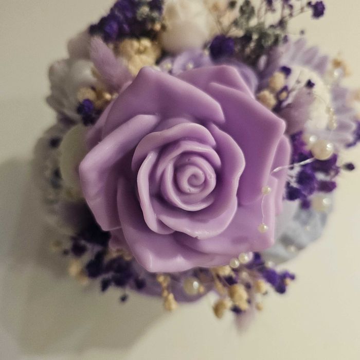 Flower box kwiaty mydlane prezent upominek lawenda