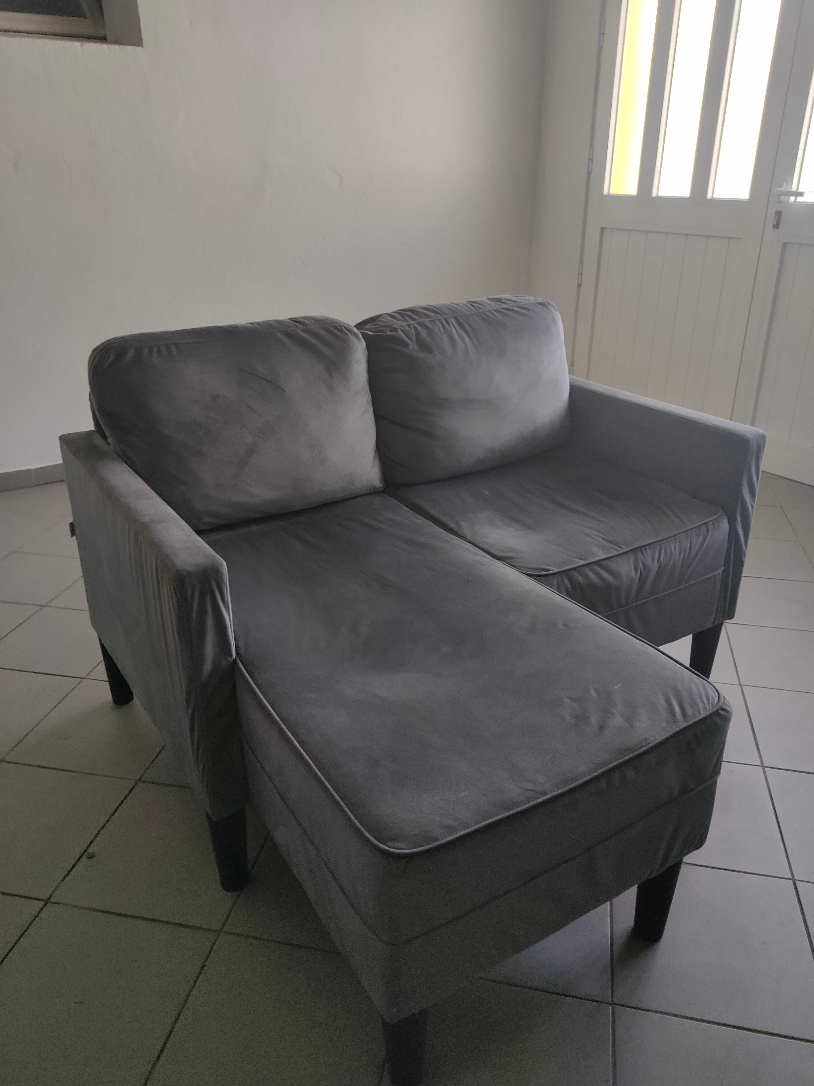 Sofá dois lugares