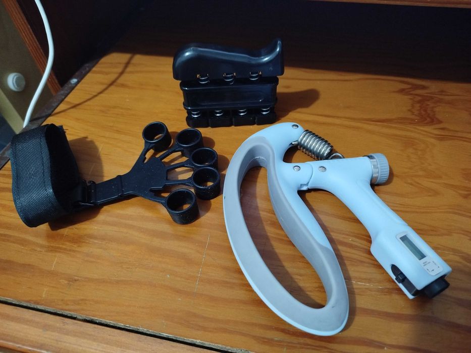 Hand Grip Fortalecimento de antebraço ajustável 10 a 100Kg Gym Ginásio