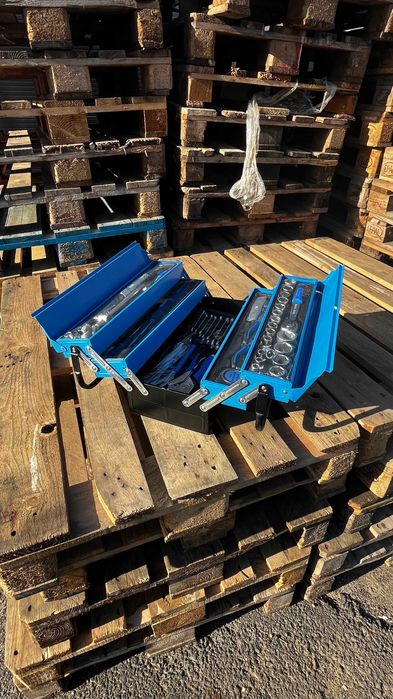 zestaw narzędzi 85 klucze nasadki szczypce akcesoria stalowa walizka