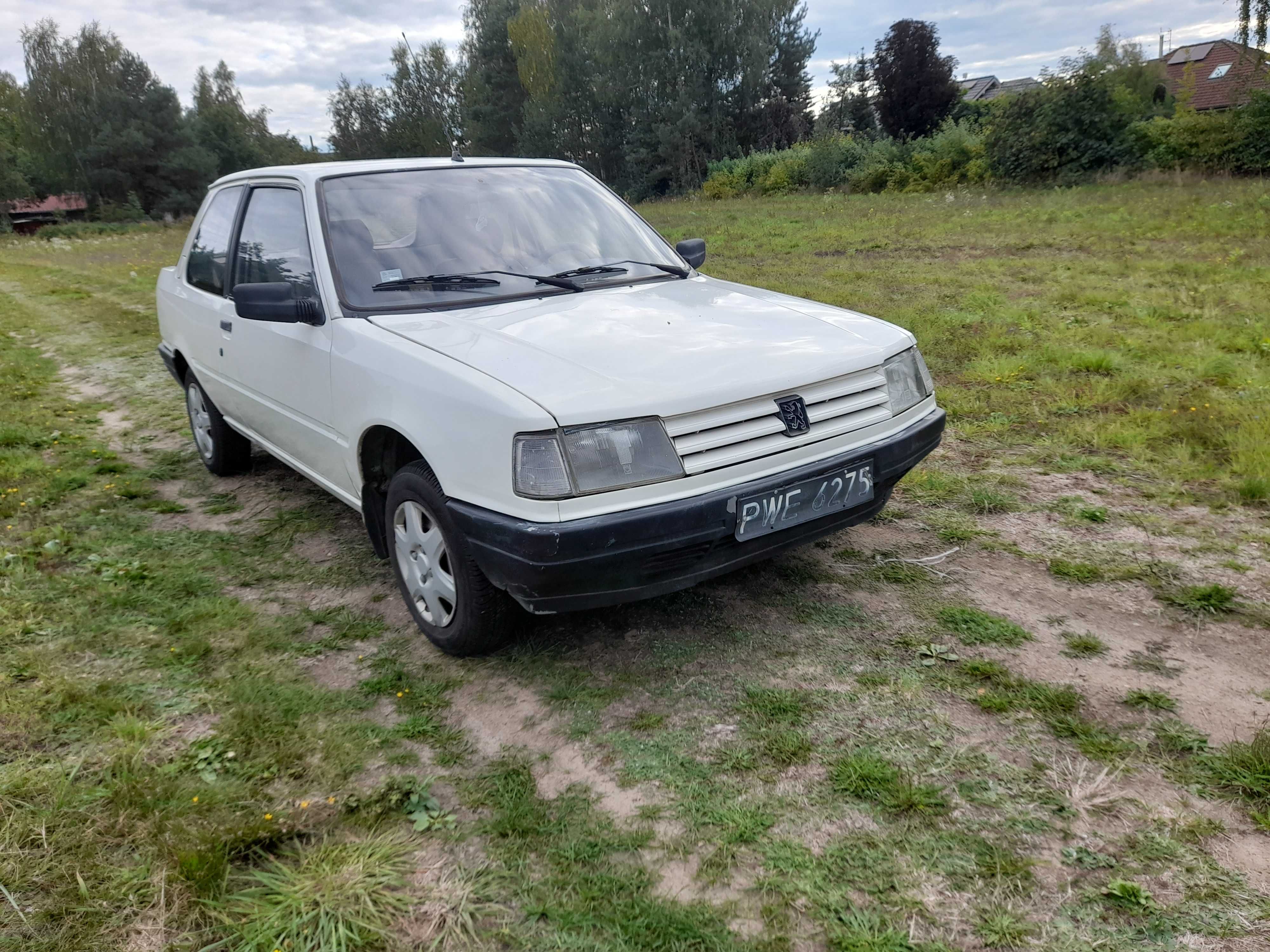 Peugeot 309 rok 1990
