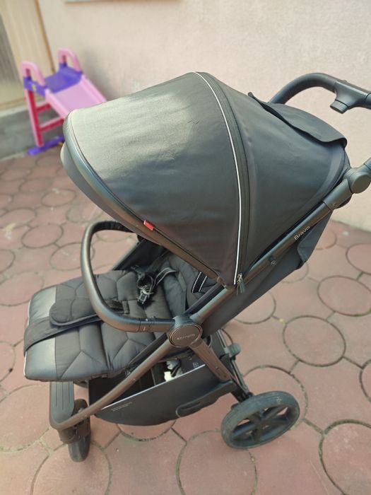 Прогулянковий візочок Carrello Bravo Plus 2023 року