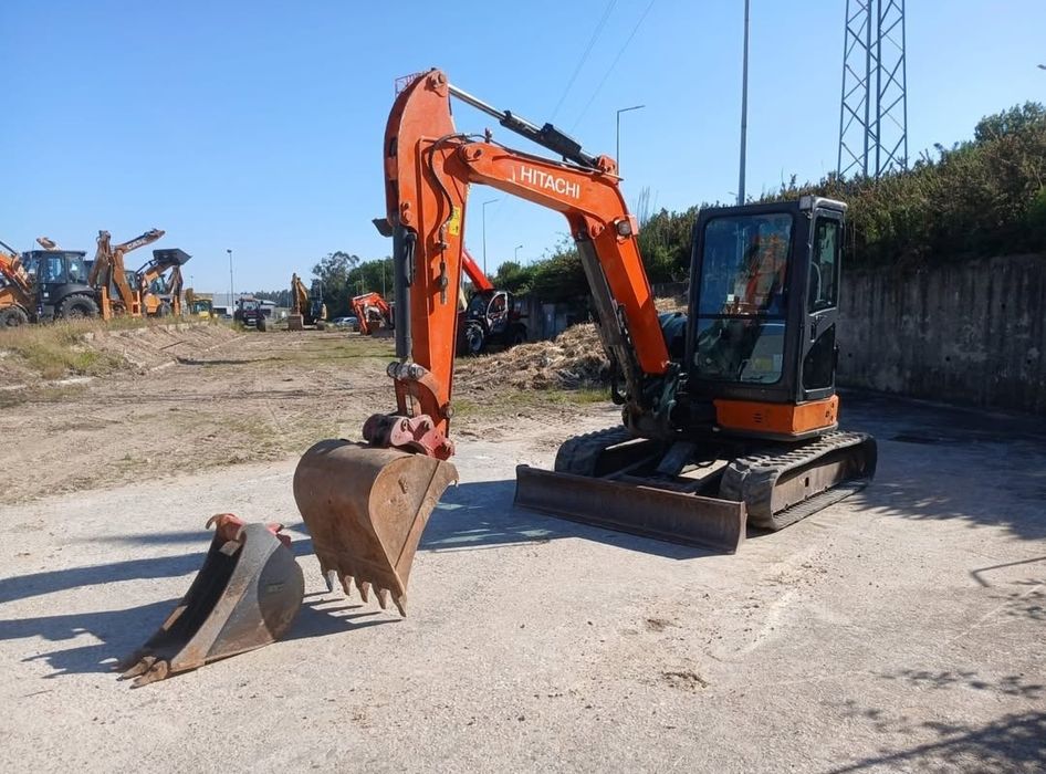 Demolições e terraplanagem - Serviço Profissional