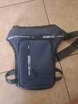 Bolsa de cintura azul NOVA