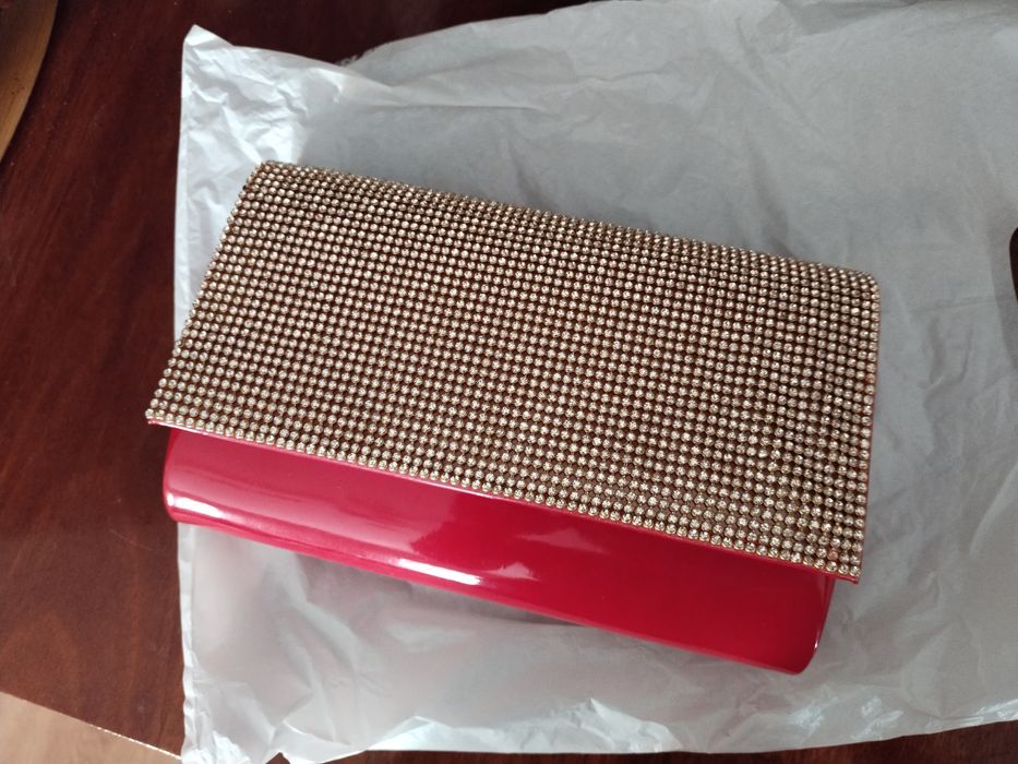 Сумочка клатч на випускний червона