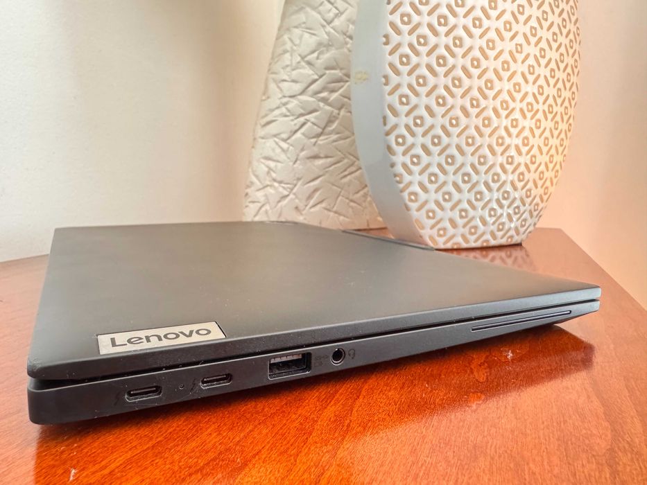 Lenovo ThinkPad X13 Gen5|13.3"FHD Tactil|Intel Ultra 5|32G Ram|Ssd 1TB