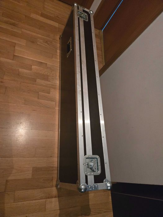 Roland Juno DS88 (sem uso) + Stand + Flight Case (Caixa de Transporte)