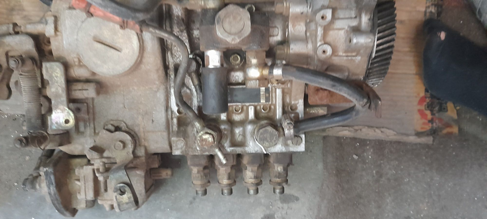 Bomba injectora canter 444 e 559