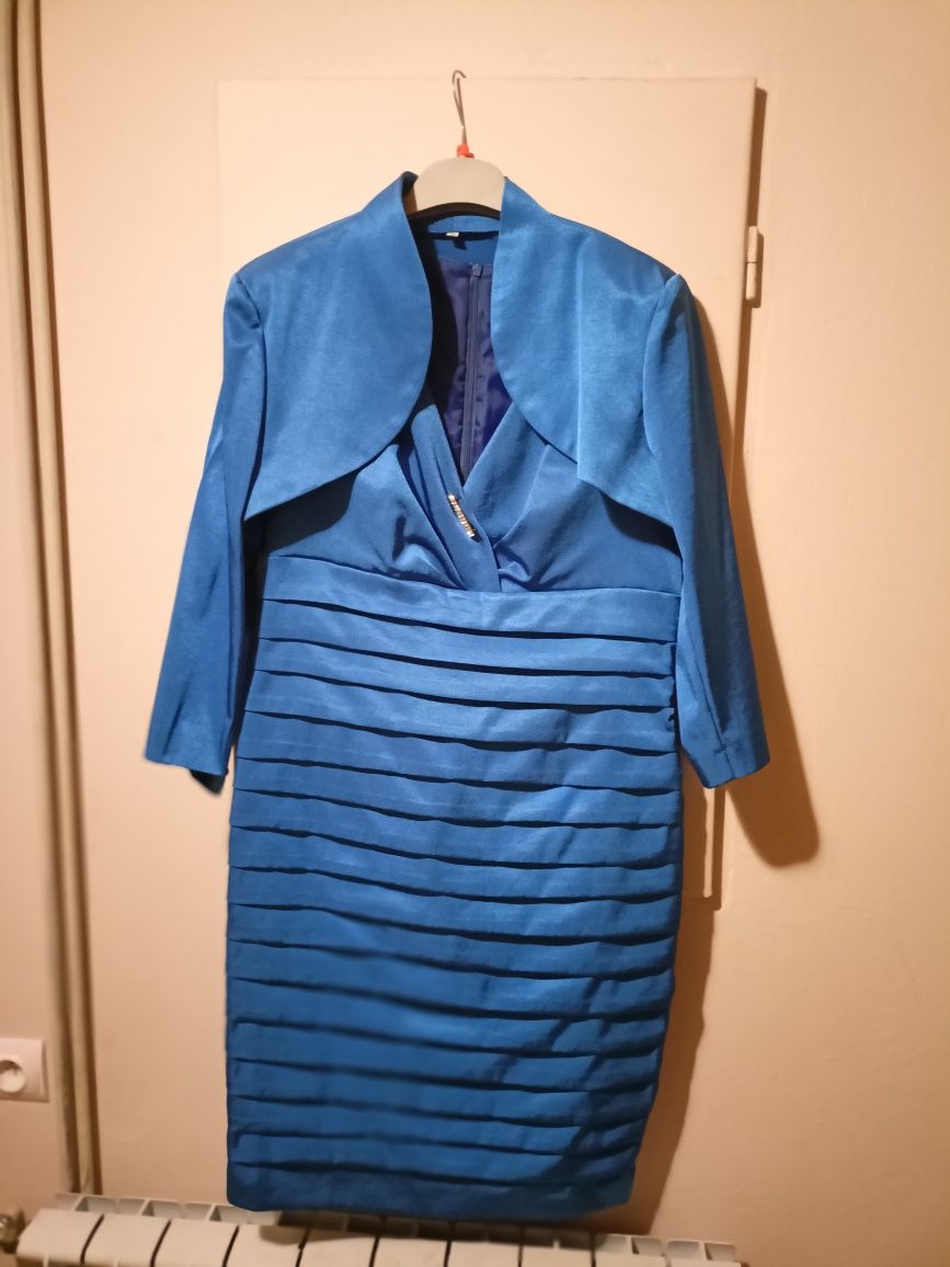 Elegancka sukienka