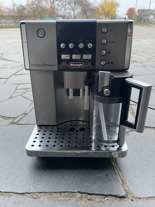 Кавомашина Delonghi