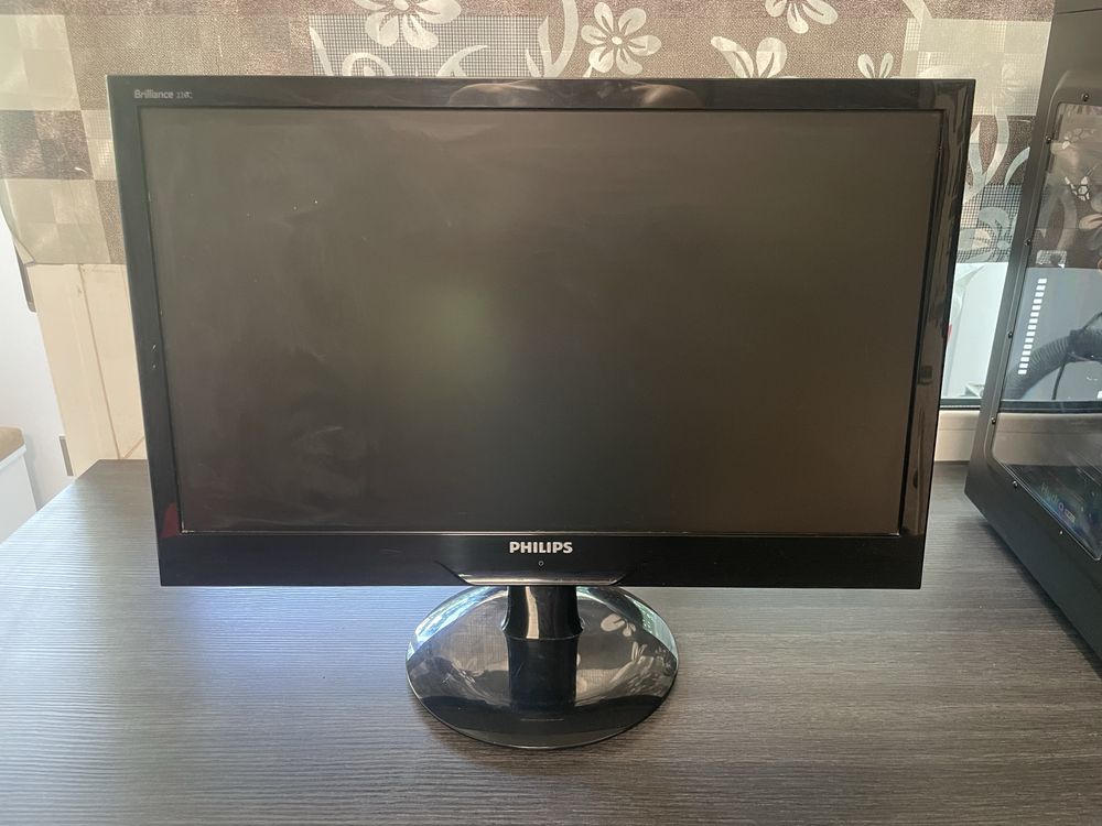 Монитор Philips 226C2