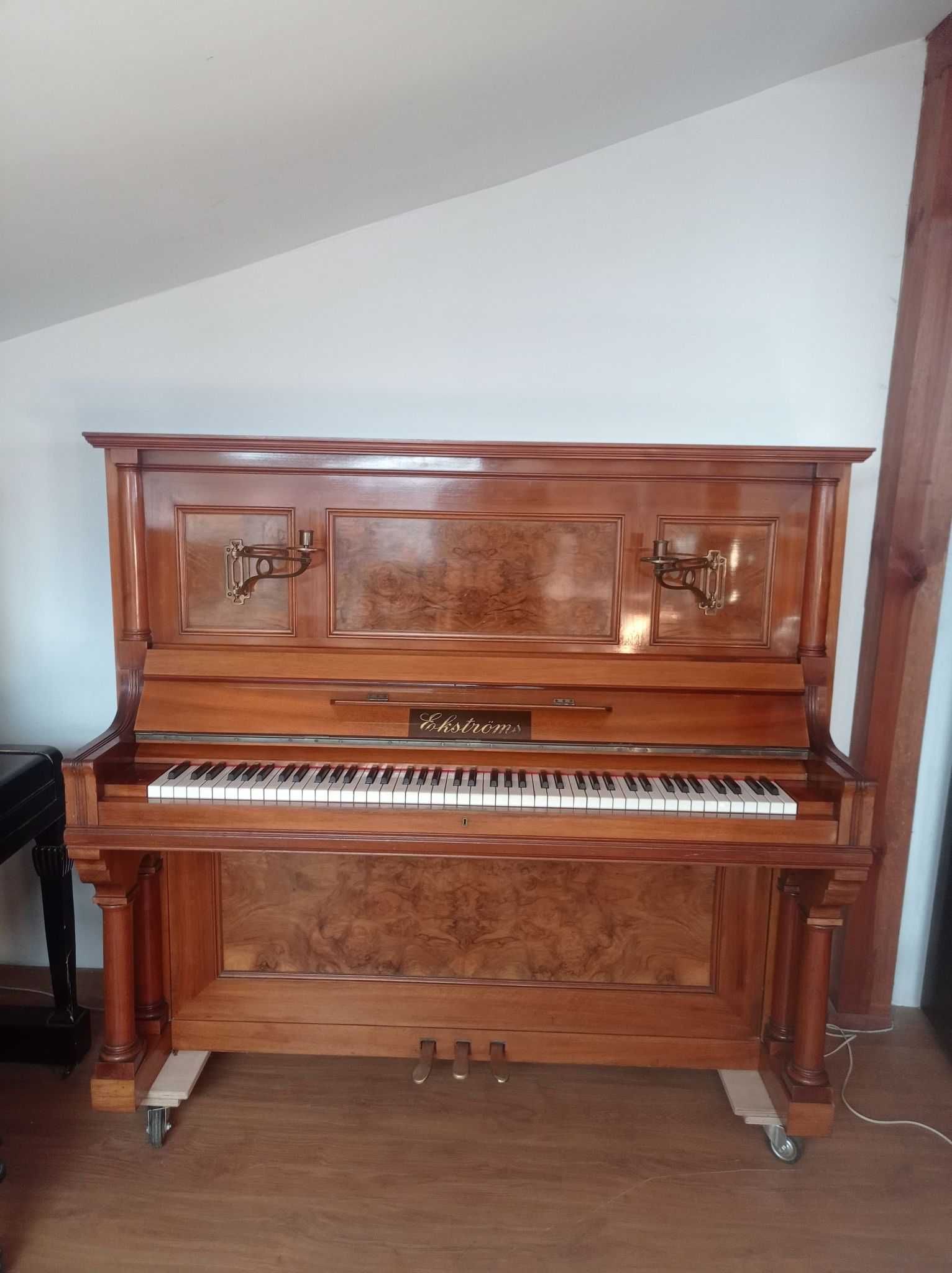 Pianino Ekstroms