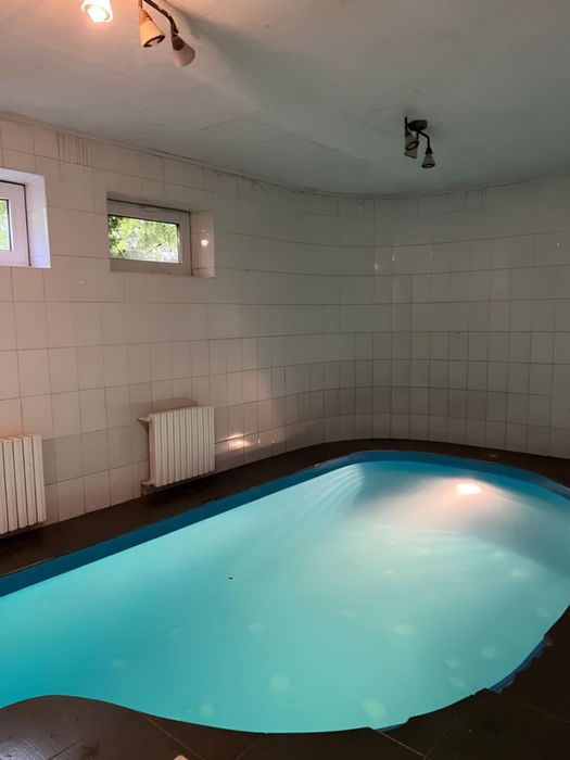 Cдам посучточно мероприятий дом 5 спален бассейн подогрев сауна 13 ф)