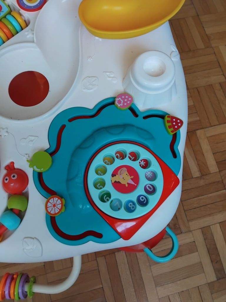 Stolik edukacyjny interaktywny