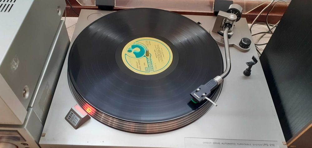 Aparelhagem Sony (anos 80) + Colunas Sanyo