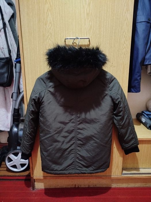 Демісезонна курточка 7-8 років