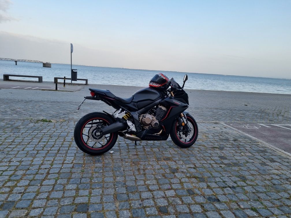 Honda CBR   650R