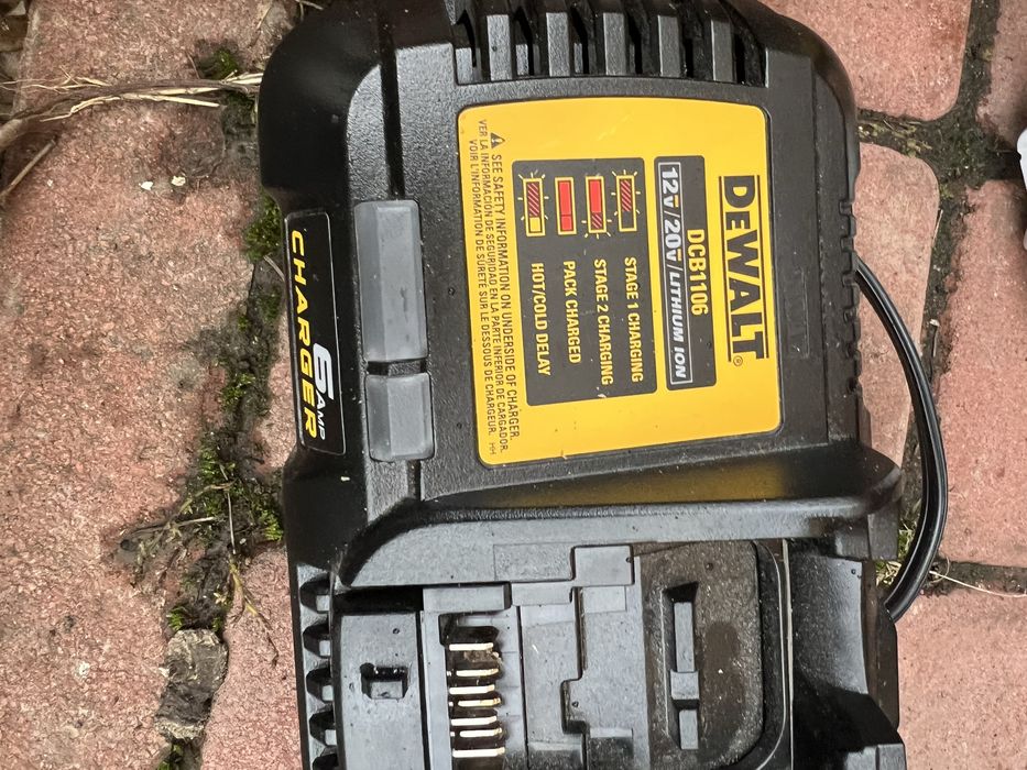 Акумуляторна ланцюгова пила DEWALT DCCS670B (DCM575N) Flexvolt 60v