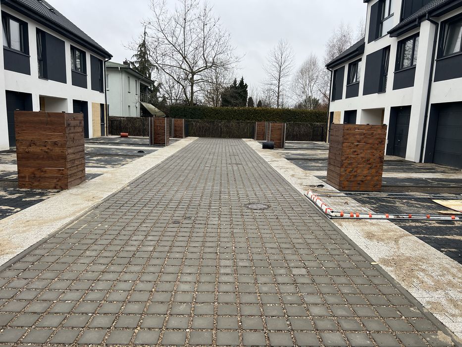 Układanie kostka brukowa schody taras chodnik brukarstwo artystyczne