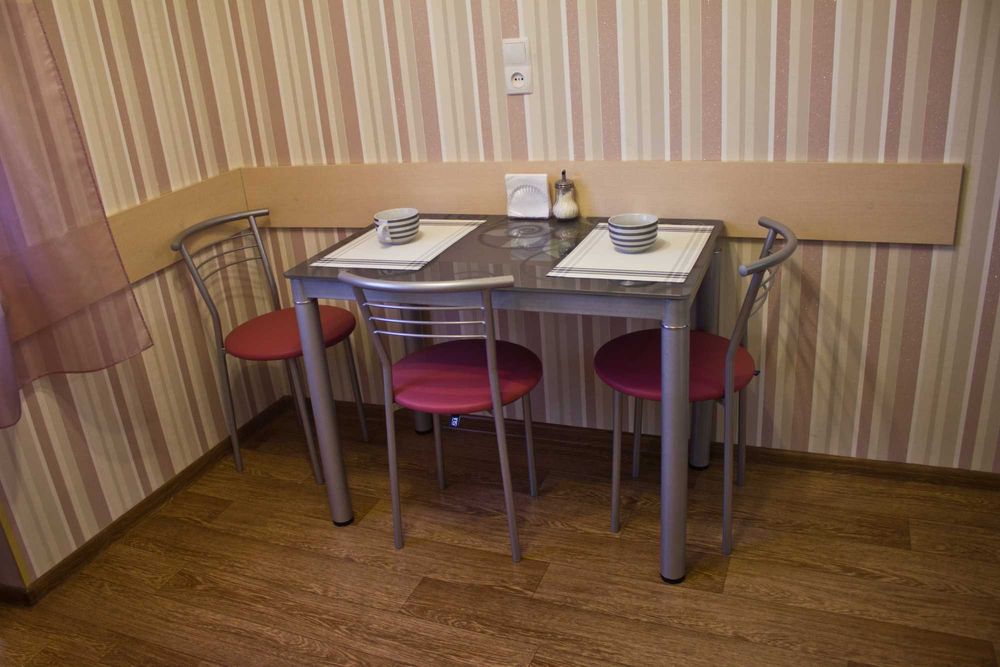 Рядом с 95 и парком (теплый пол) отчетные документы.