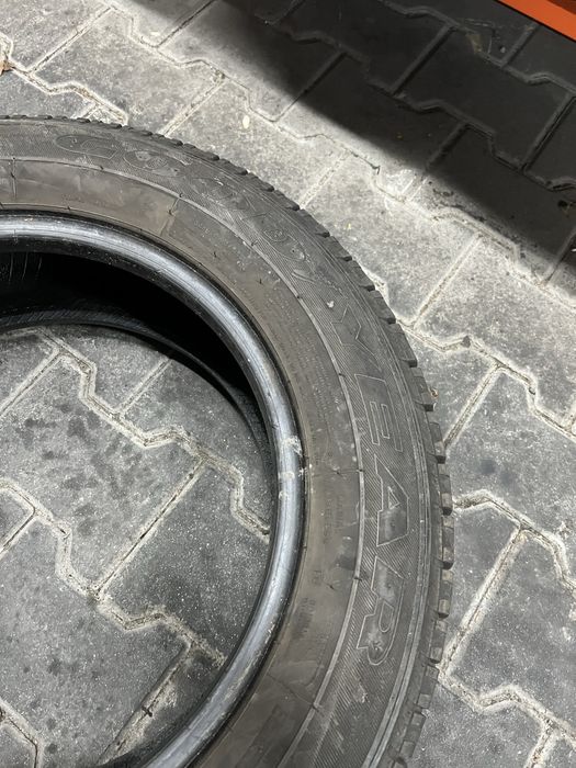 Шини,Резина,Пара,Зима 205/65/16c 107/105T Good Year Cargo Vector