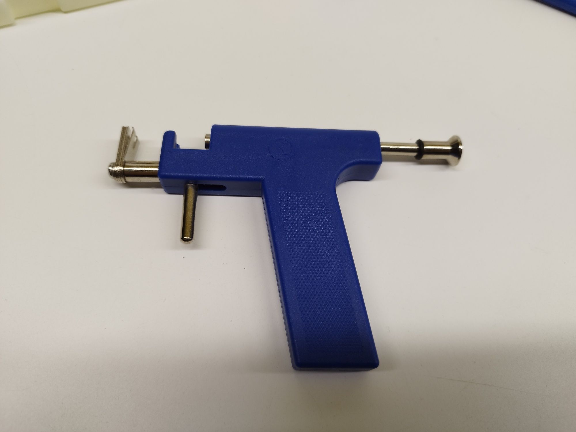 Pistolet do przekłuwania uszu