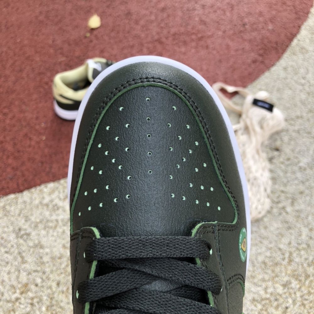 Кросівки Nike Dunk Low LX Avocado Найк Данки Авокадо кожаные зеленые