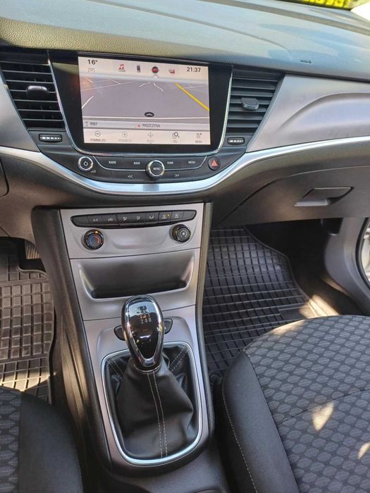 Opel Astra 1.6 diesel 110KM, rok produkcji 2016