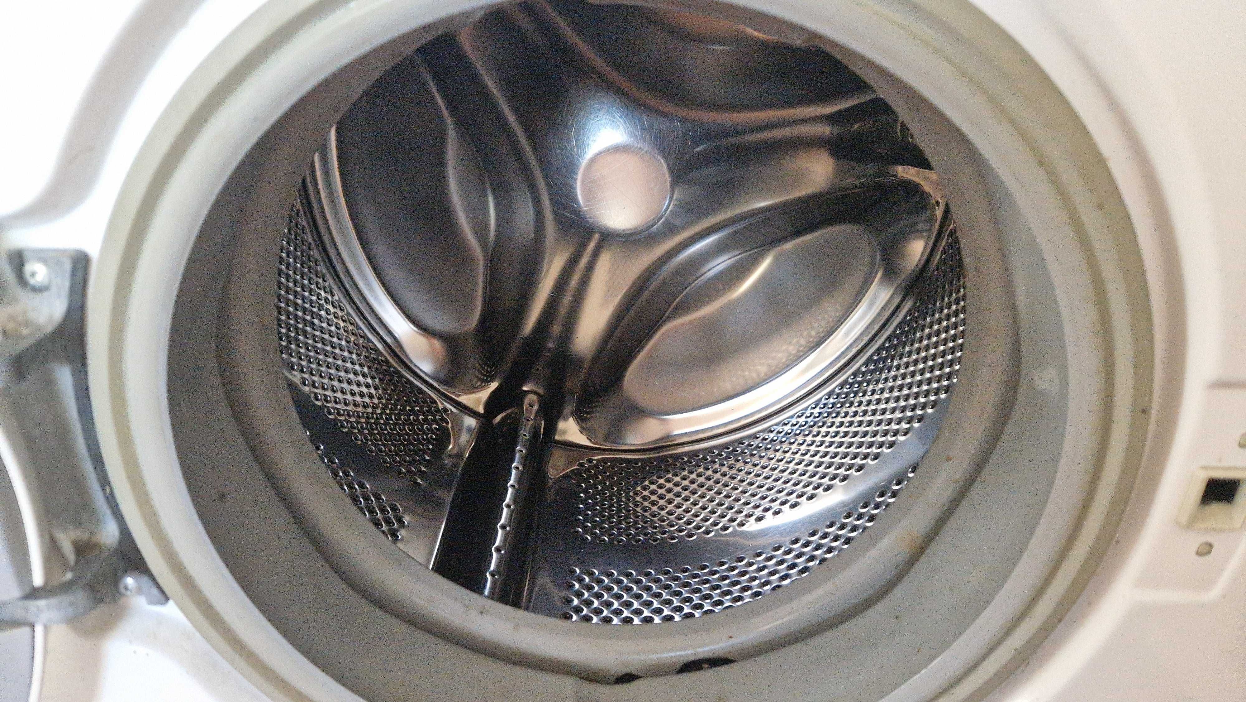 Maquina lavar roupa Balay com pouco uso