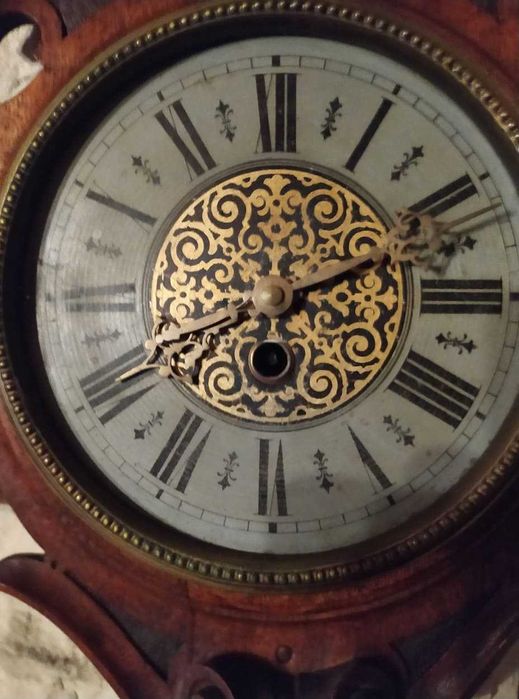 zegar ścienny chodzik typu "KARTEL" piękna obudowa