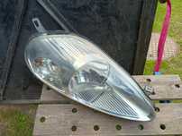 Fiat Grande Punto lampa przednia prawa Valeo