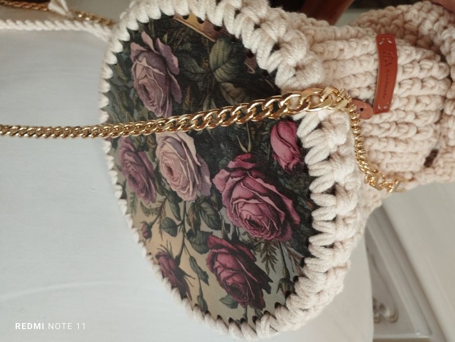 Ręcznie robiona torebka baryłka na szydełku drewniane piękne dno